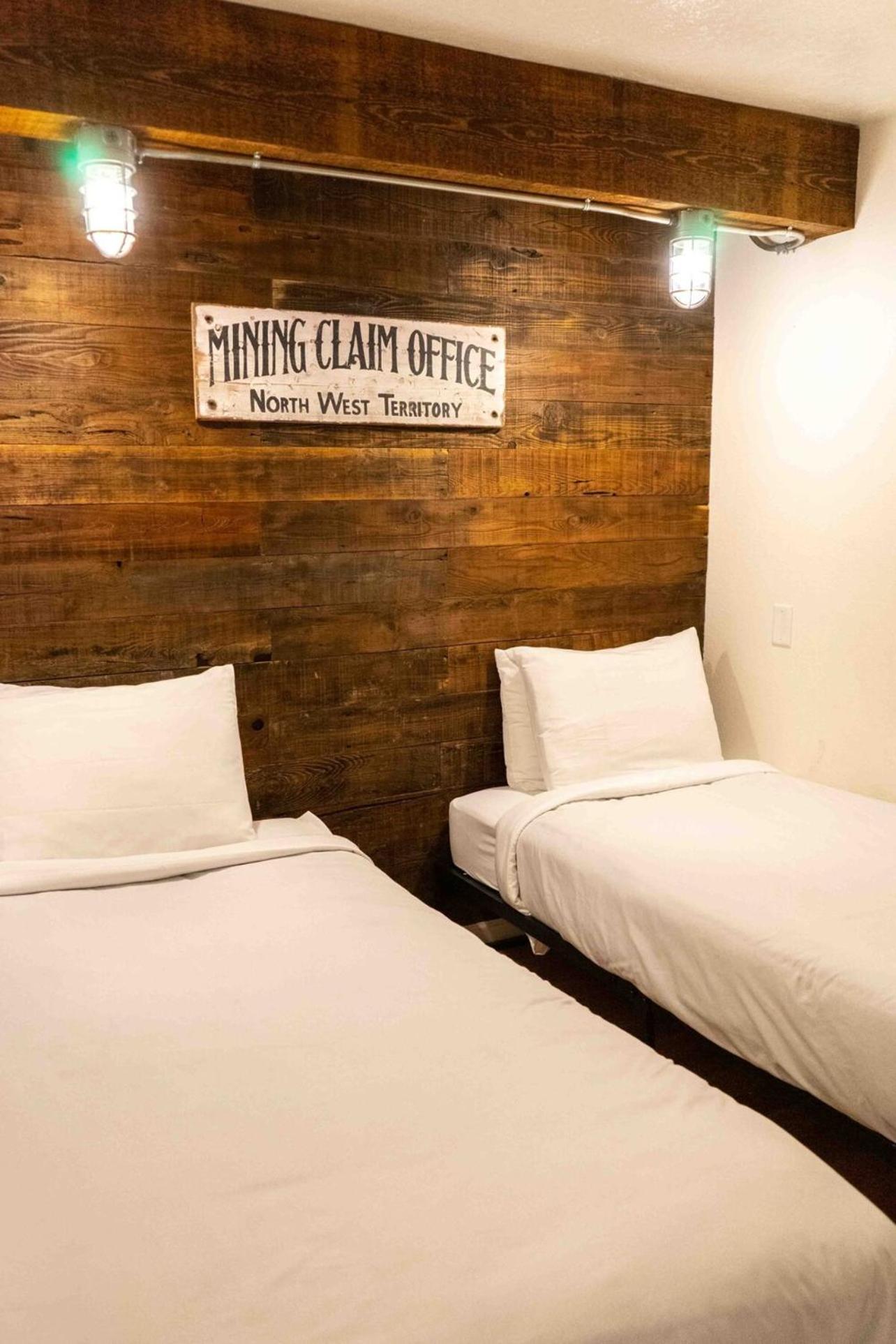 Bear Cave- Pet Friendly Suite In Shaver Lake Exterior photo