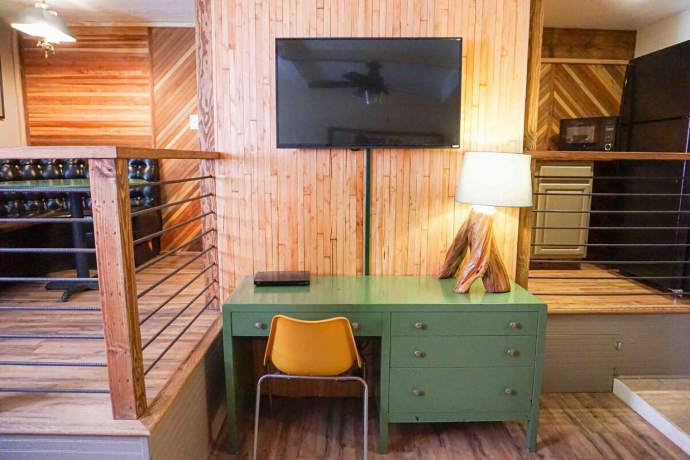 Bear Cave- Pet Friendly Suite In Shaver Lake Exterior photo