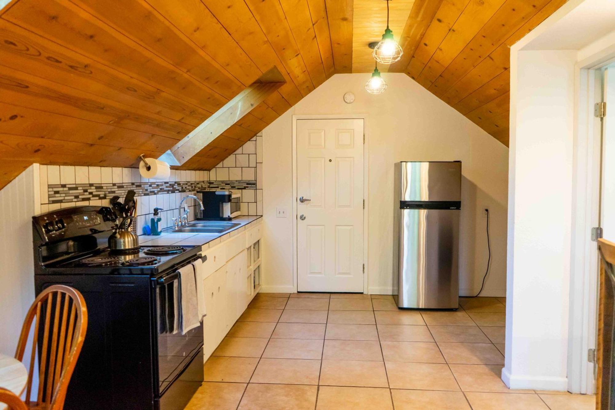 Bear Cave- Pet Friendly Suite In Shaver Lake Exterior photo