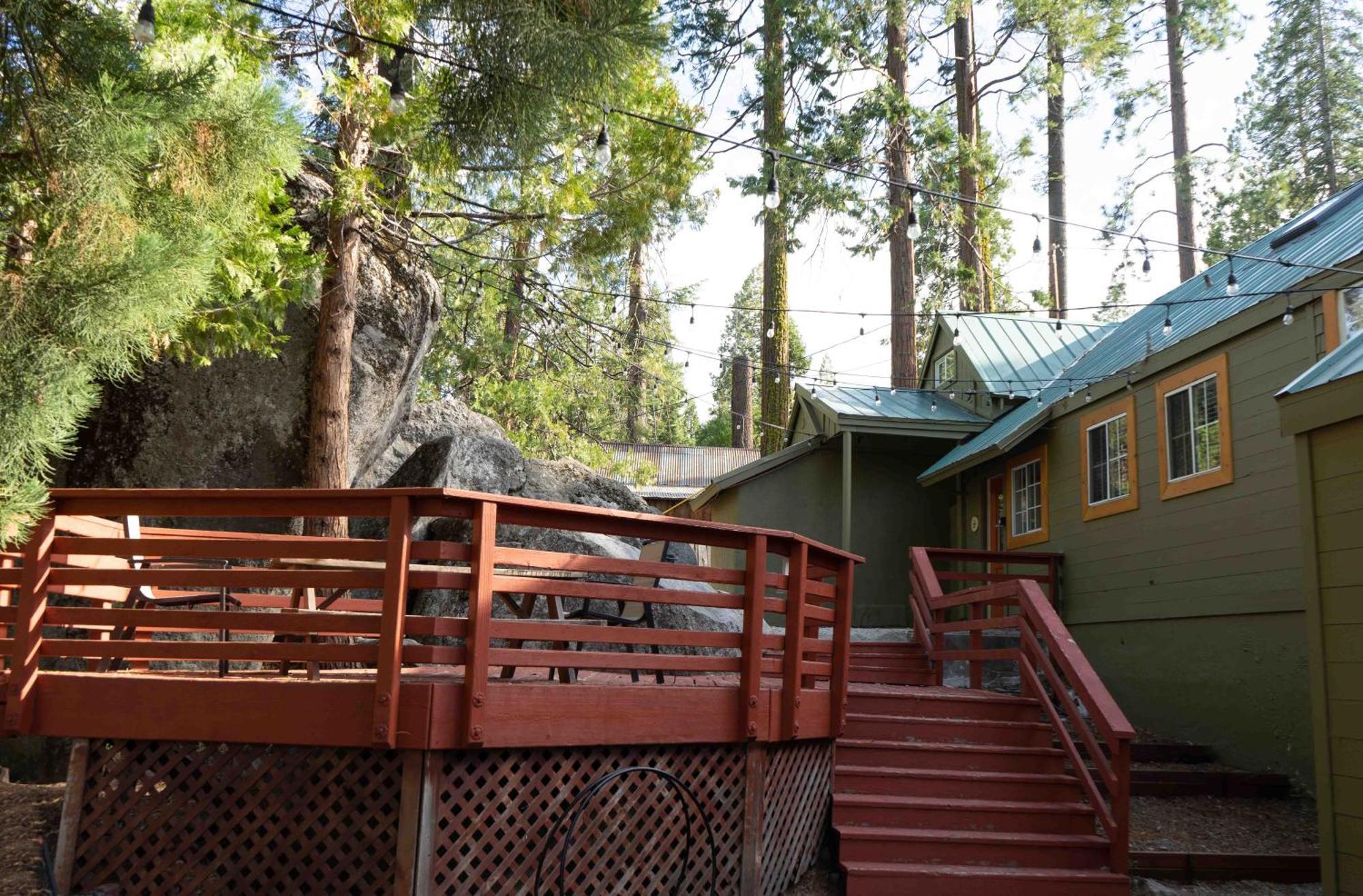 Bear Cave- Pet Friendly Suite In Shaver Lake Exterior photo